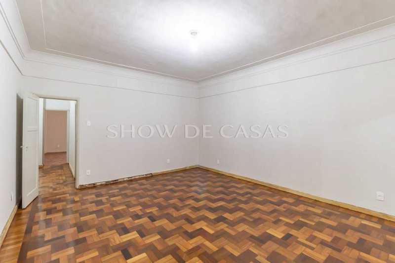 Apartamento à venda com 4 quartos, 231m² - Foto 13