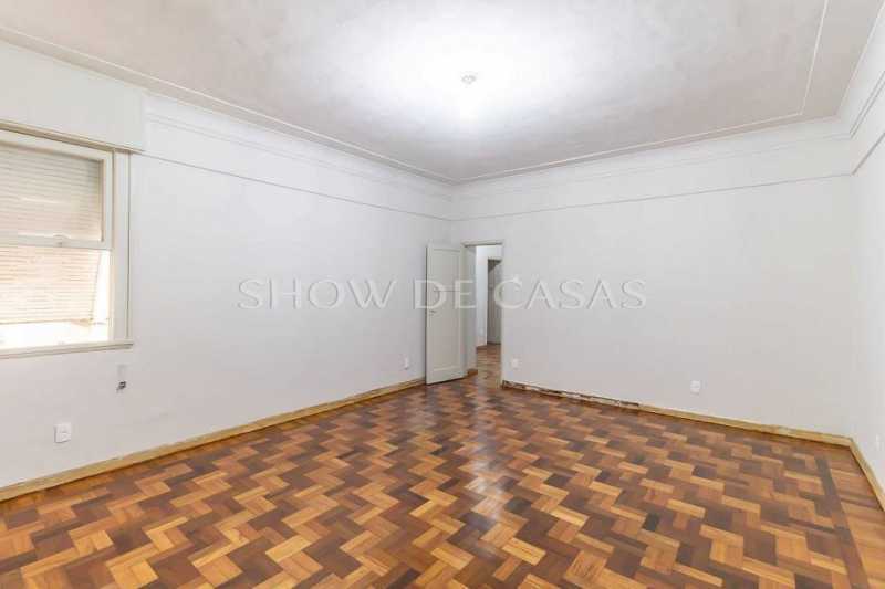 Apartamento à venda com 4 quartos, 231m² - Foto 18