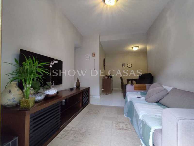 Apartamento à venda com 2 quartos, 79m² - Foto 3