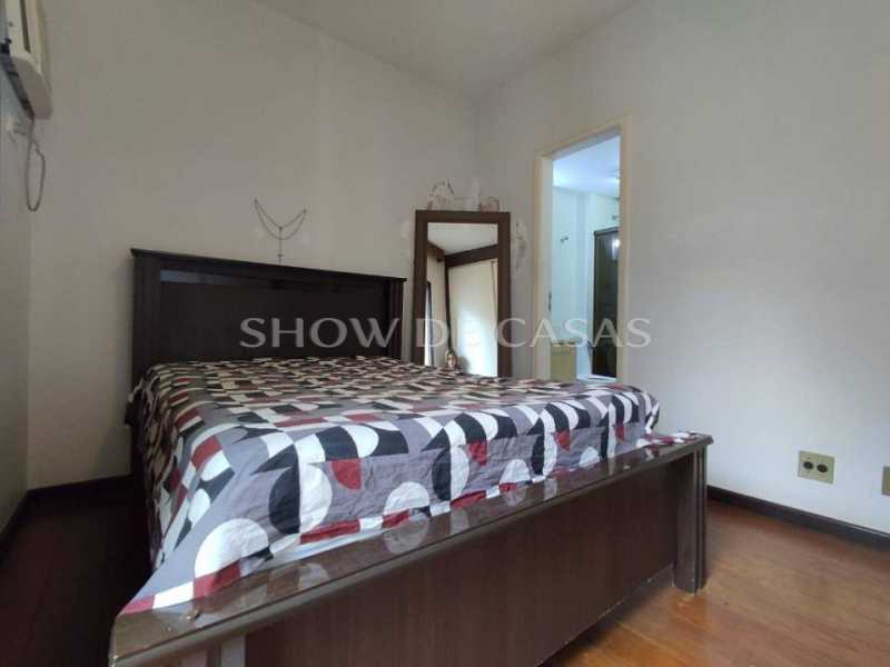 Apartamento à venda com 2 quartos, 79m² - Foto 11