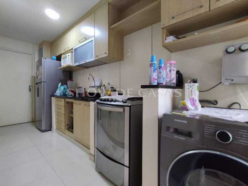 Apartamento à venda com 2 quartos, 79m² - Foto 17