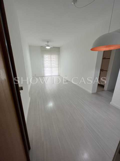 Apartamento à venda com 2 quartos, 76m² - Foto 3