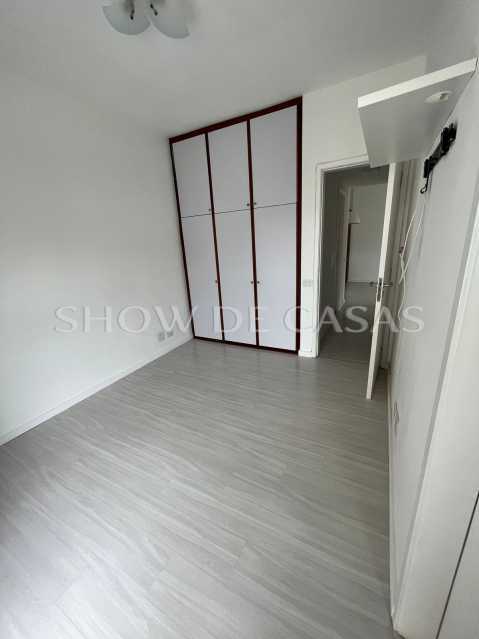 Apartamento à venda com 2 quartos, 76m² - Foto 9