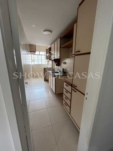 Apartamento à venda com 2 quartos, 76m² - Foto 14