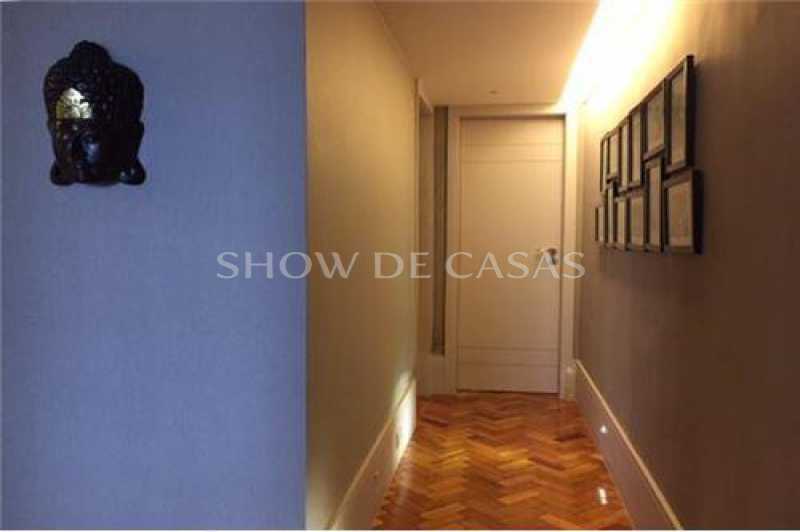 Apartamento à venda com 3 quartos, 205m² - Foto 10