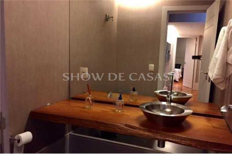 Apartamento à venda com 3 quartos, 205m² - Foto 13