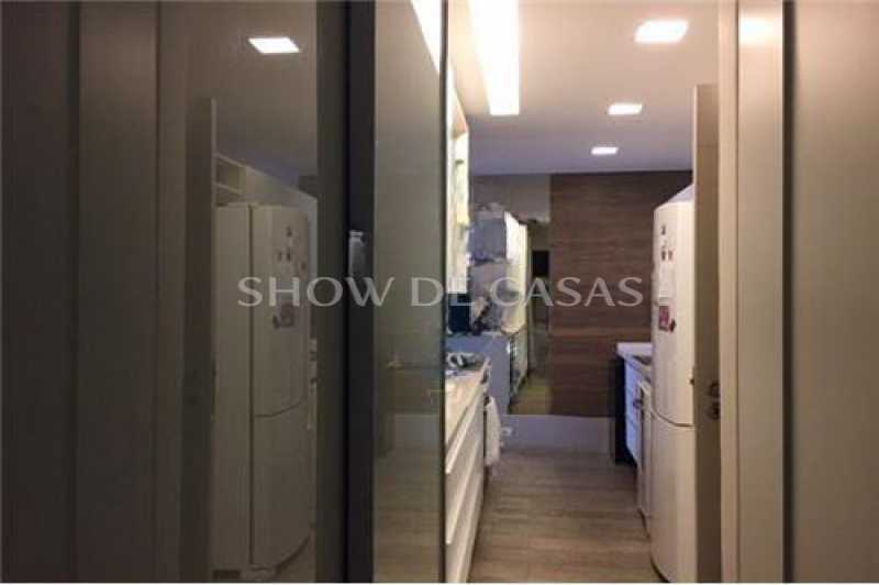 Apartamento à venda com 3 quartos, 205m² - Foto 20