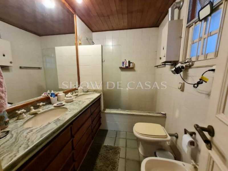 Casa à venda com 3 quartos, 294m² - Foto 17