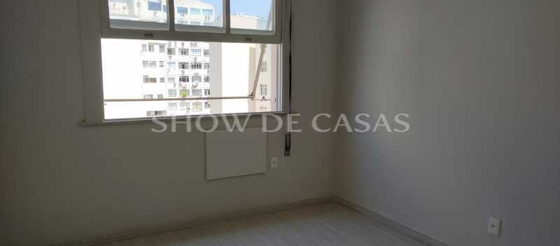 Apartamento à venda com 3 quartos, 130m² - Foto 4