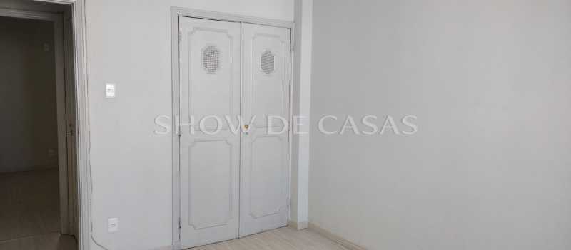 Apartamento à venda com 3 quartos, 130m² - Foto 5