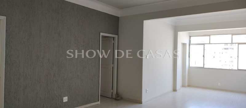 Apartamento à venda com 3 quartos, 130m² - Foto 1