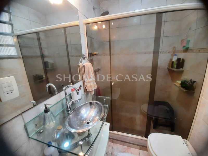 Apartamento à venda com 2 quartos, 68m² - Foto 11