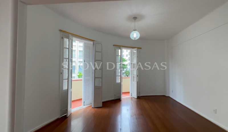 Apartamento à venda com 3 quartos, 150m² - Foto 6