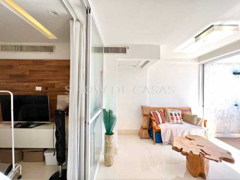 Cobertura à venda com 2 quartos, 107m² - Foto 13