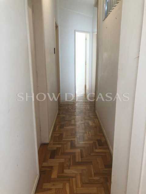 Apartamento à venda com 3 quartos, 140m² - Foto 3