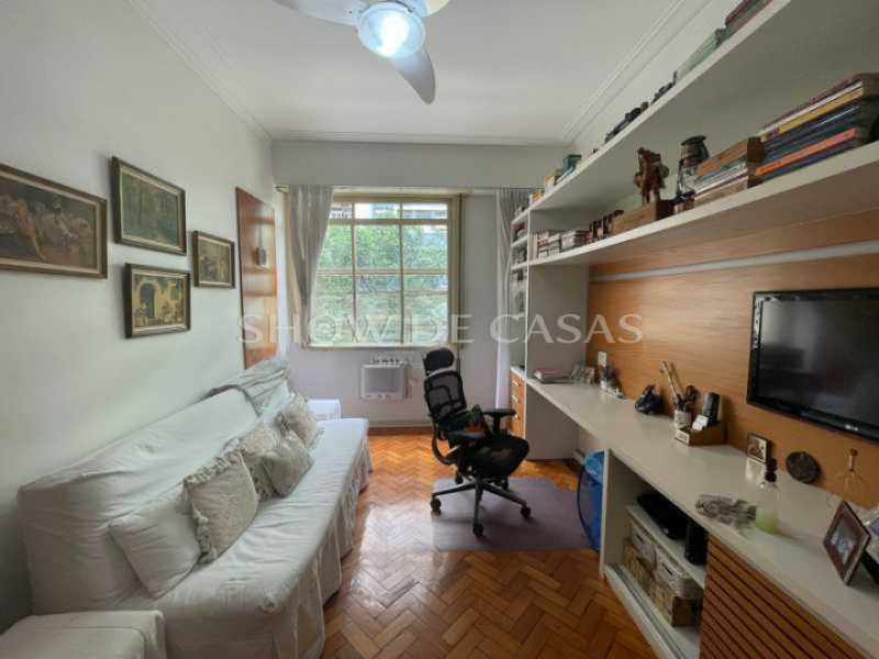 Apartamento à venda com 3 quartos, 140m² - Foto 3