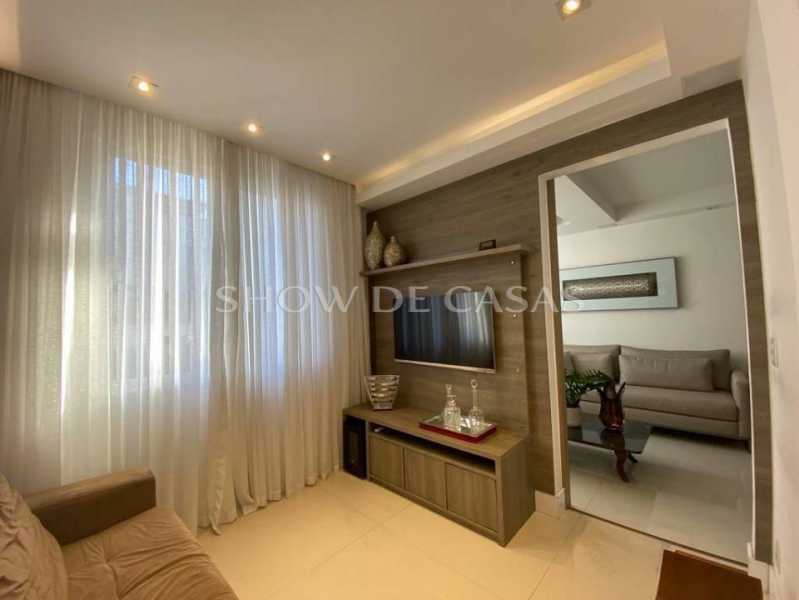 Apartamento à venda com 3 quartos, 90m² - Foto 2