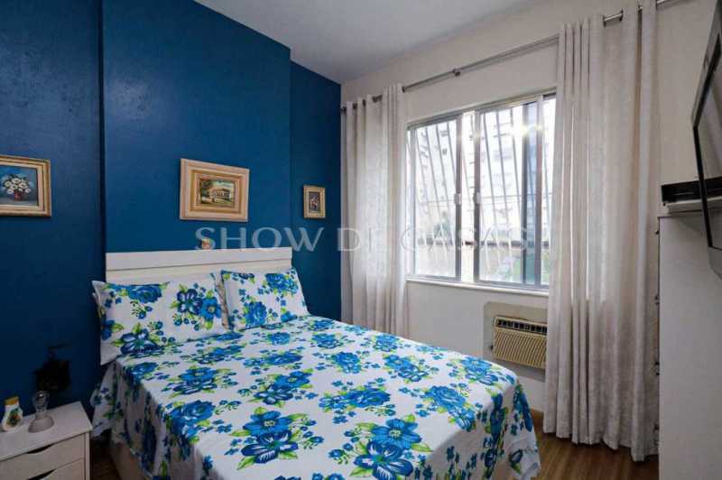 Apartamento à venda com 2 quartos, 70m² - Foto 6