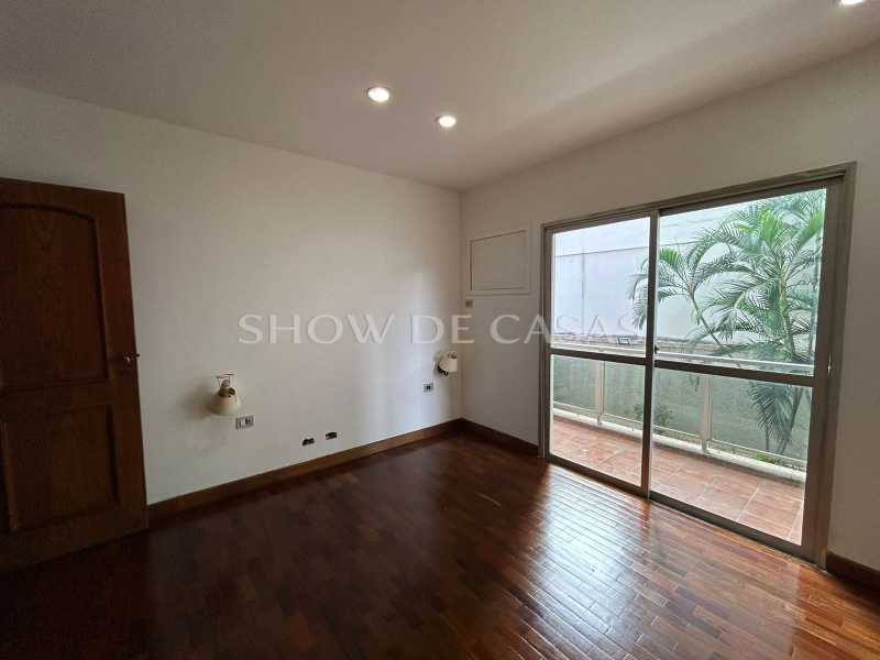 Apartamento à venda com 3 quartos, 138m² - Foto 17