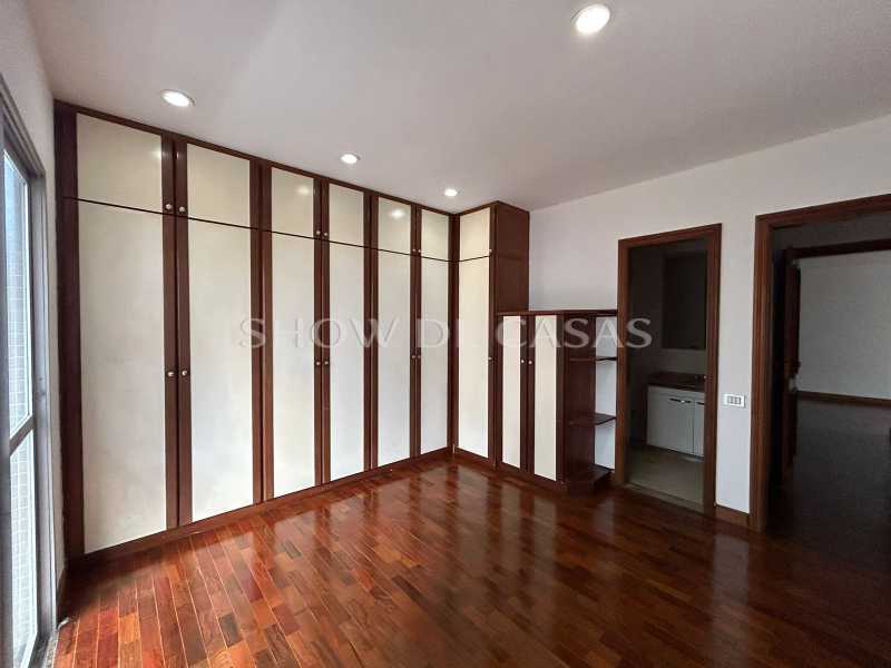 Apartamento à venda com 3 quartos, 138m² - Foto 11