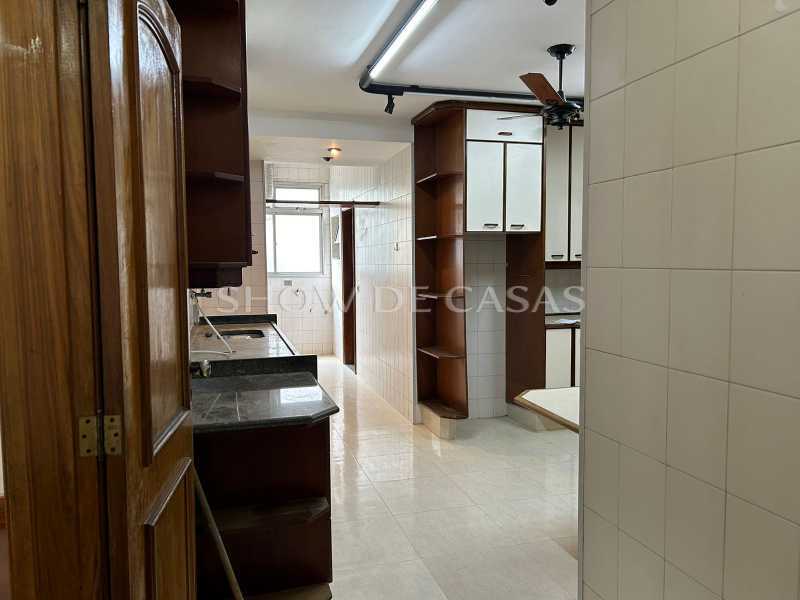 Apartamento à venda com 3 quartos, 138m² - Foto 24