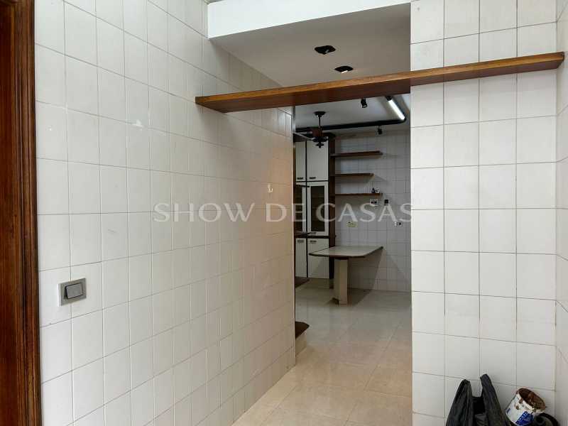 Apartamento à venda com 3 quartos, 138m² - Foto 27