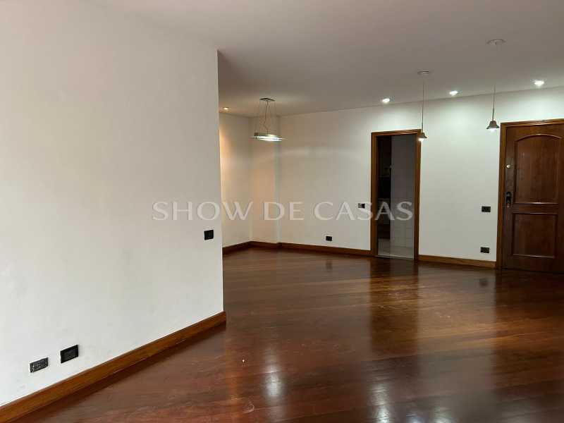 Apartamento à venda com 3 quartos, 138m² - Foto 4