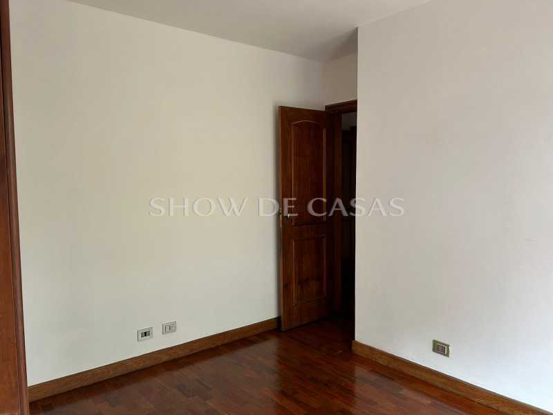 Apartamento à venda com 3 quartos, 138m² - Foto 21