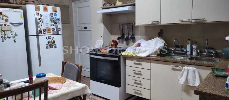 Apartamento à venda com 3 quartos, 178m² - Foto 20