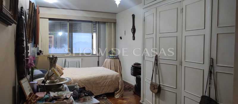 Apartamento à venda com 3 quartos, 178m² - Foto 9