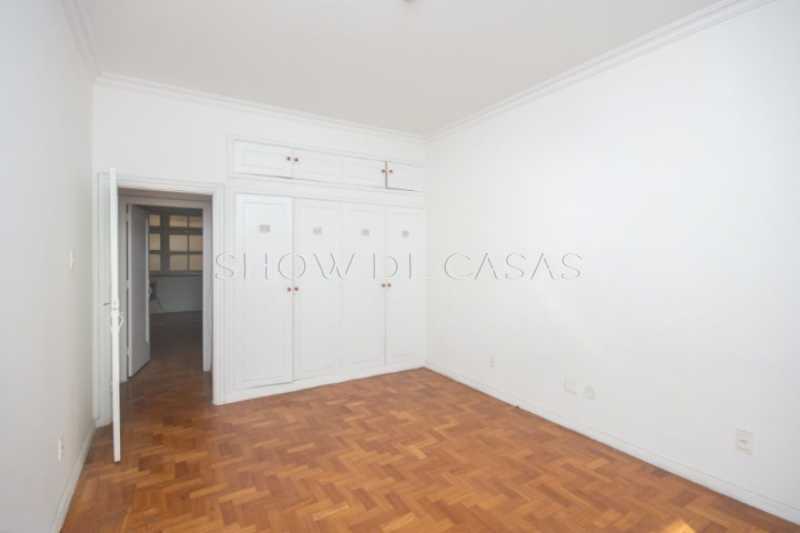 Apartamento à venda com 3 quartos, 140m² - Foto 14