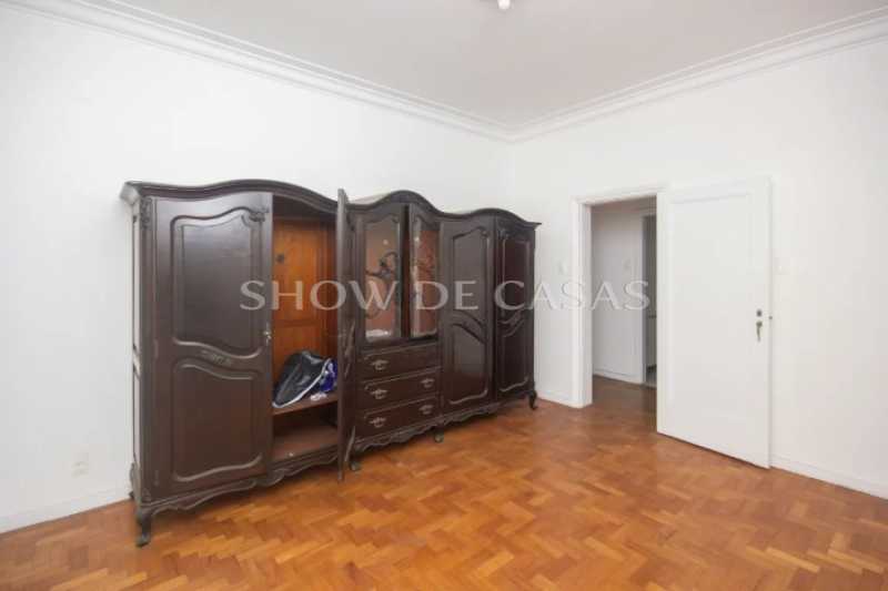 Apartamento à venda com 3 quartos, 140m² - Foto 7