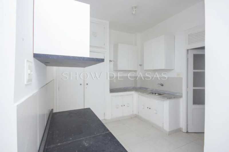 Apartamento à venda com 3 quartos, 140m² - Foto 22