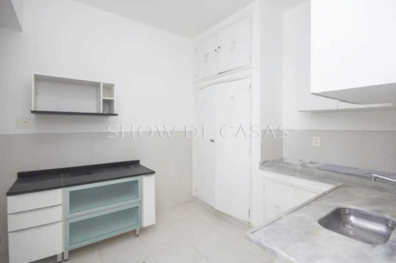 Apartamento à venda com 3 quartos, 140m² - Foto 18