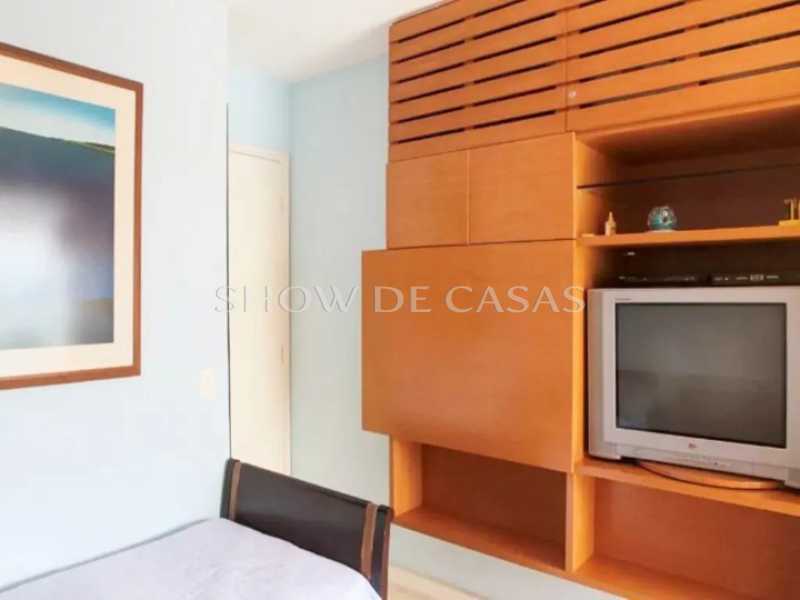 Apartamento à venda com 2 quartos, 90m² - Foto 12