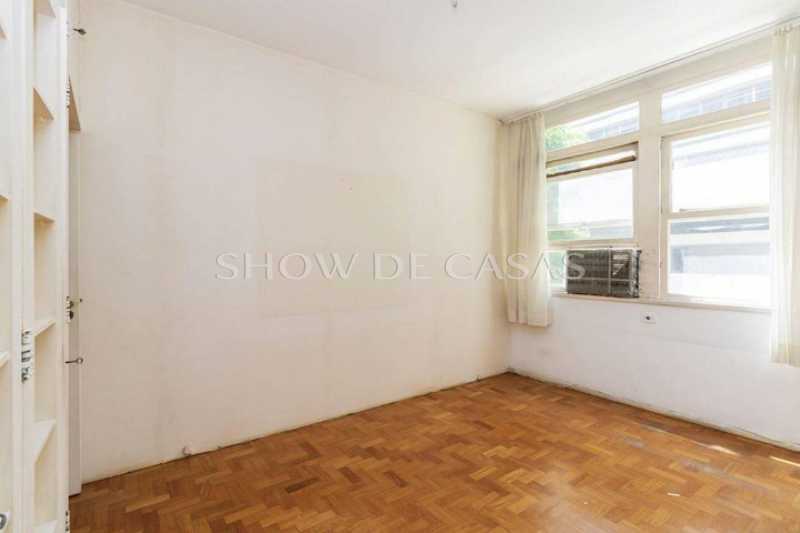 Apartamento à venda com 4 quartos, 160m² - Foto 12