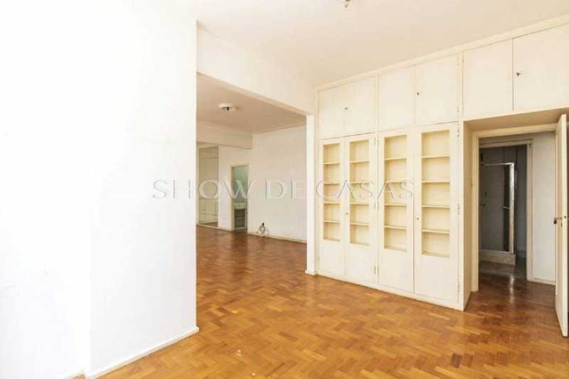 Apartamento à venda com 4 quartos, 160m² - Foto 6