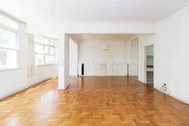 Apartamento à venda com 4 quartos, 160m² - Foto 4