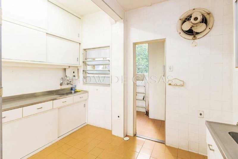 Apartamento à venda com 4 quartos, 160m² - Foto 21