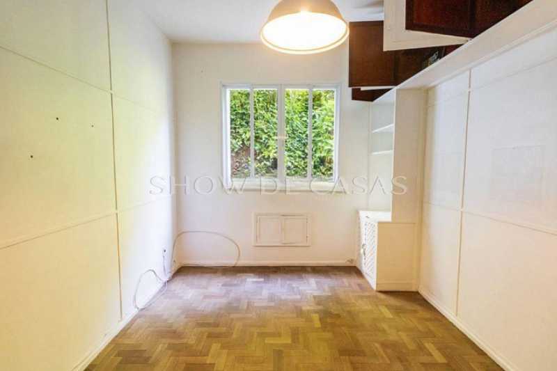 Apartamento à venda com 4 quartos, 160m² - Foto 14