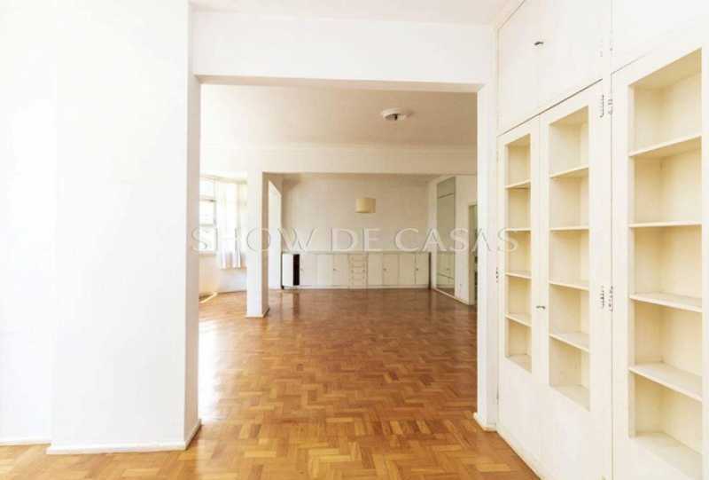 Apartamento à venda com 4 quartos, 160m² - Foto 7