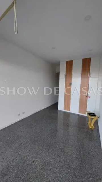 Apartamento à venda com 2 quartos, 76m² - Foto 10