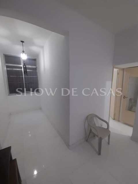 Apartamento à venda com 1 quarto, 55m² - Foto 2