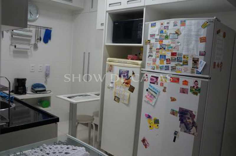 Apartamento à venda com 3 quartos, 150m² - Foto 19