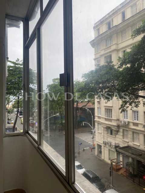 Apartamento à venda com 3 quartos, 130m² - Foto 1