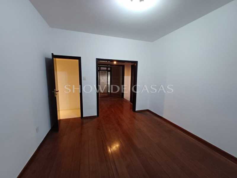 Apartamento à venda com 3 quartos, 125m² - Foto 3