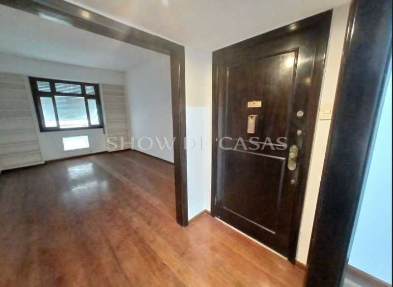 Apartamento à venda com 3 quartos, 125m² - Foto 1