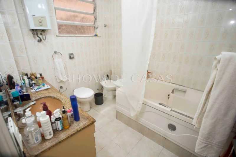 Apartamento à venda com 3 quartos, 200m² - Foto 6