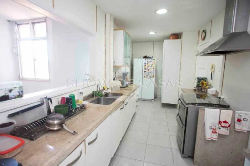 Apartamento à venda com 3 quartos, 200m² - Foto 15