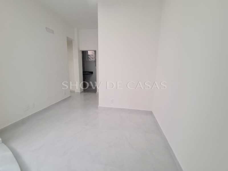 Apartamento à venda com 1 quarto, 40m² - Foto 7